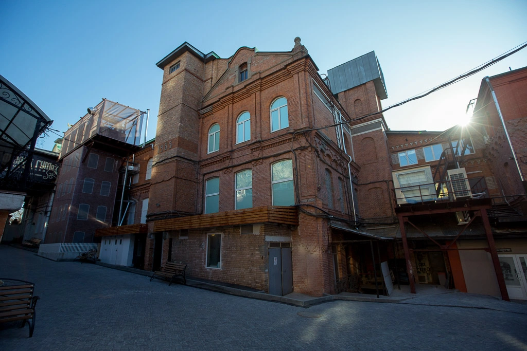 Владивостокский ГУМ - фото 2
