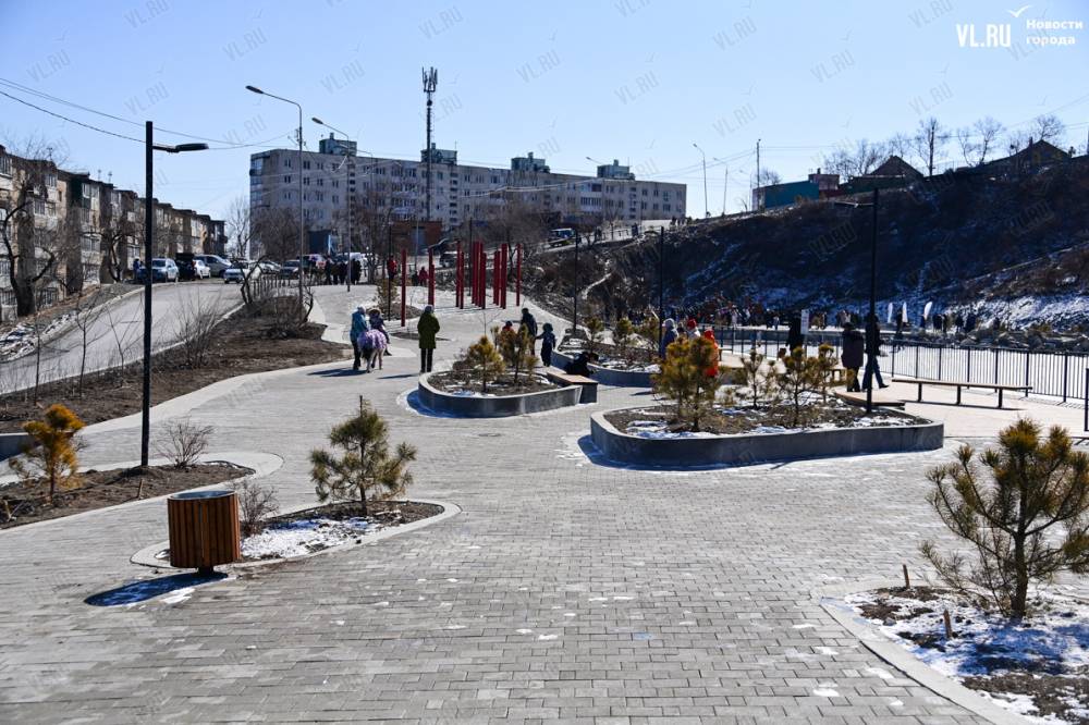 Зона отдыха у озера на Сафонова - фото 10