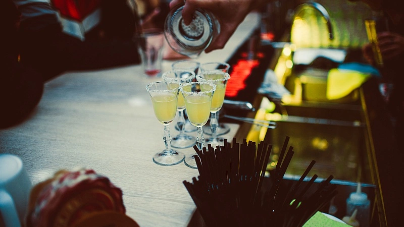 DRINKS and BURGERS - бургерная-бар - фото 8