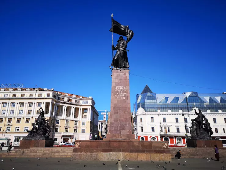 Памятник Борцам за власть Советов на Дальнем Востоке - фото 3