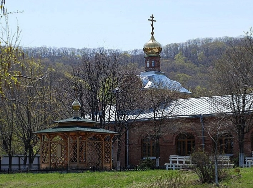 Свято-Серафимовский мужской монастырь - фото 1